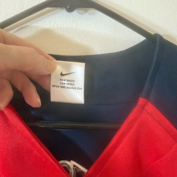 Nike MLB Kids Red and Blue Button-Down Shirt - Picture 4 of 7